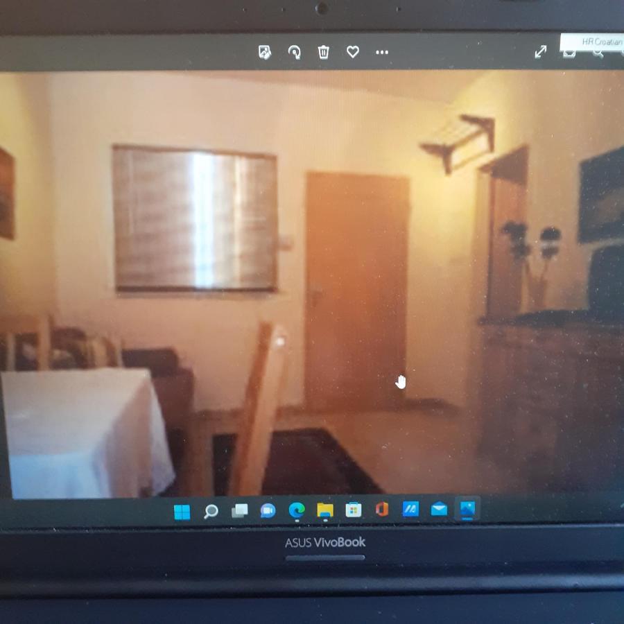 Apartman Bol Apartment